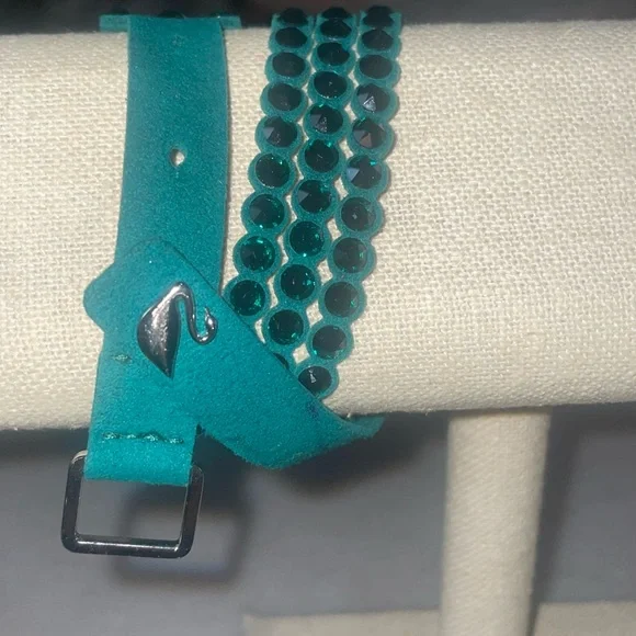 Green Crystal Swarovski crystal bracelet adjustable - Picture 2 of 3